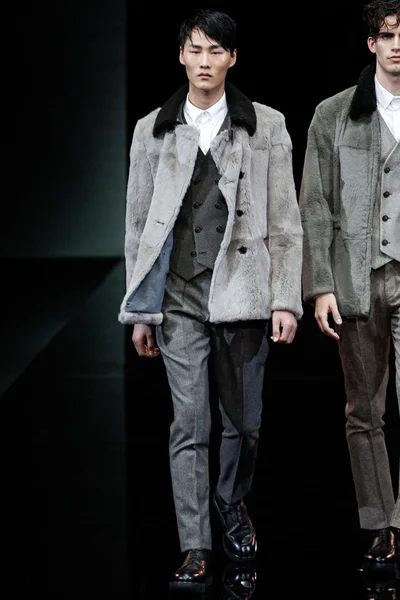 Look 7